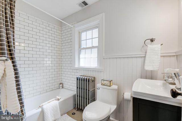 $980,000 | 32 East Walnut Street, Alexandria, VA 22301