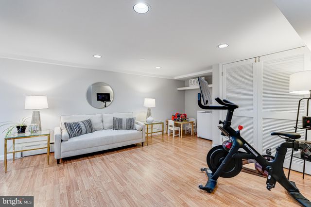 $980,000 | 32 East Walnut Street, Alexandria, VA 22301