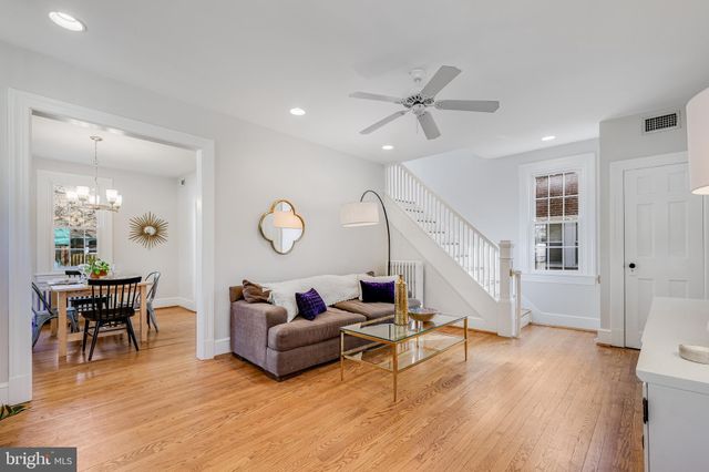 $980,000 | 32 East Walnut Street, Alexandria, VA 22301