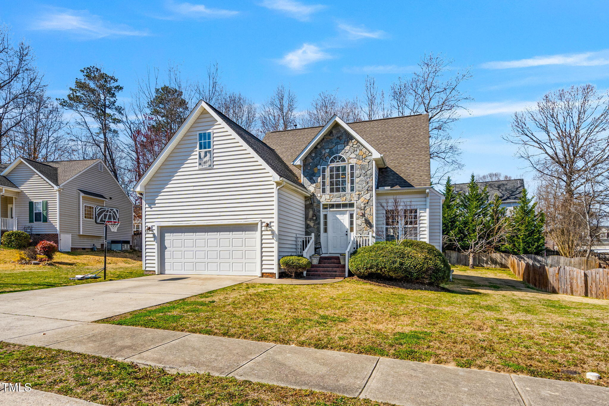 4429 Gallatree Lane Raleigh, NC 27616 - Photo 4 of 38 4-web-or-mls-DSC00736
