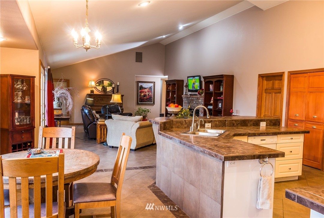 2520 Number 1 Canyon Road Wenatchee, WA 98801 - Photo 7 of 17 Gallery Image 7