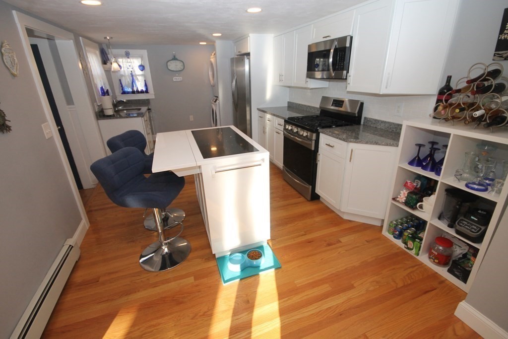 6 Rockview Road, Unit 2 Hull, MA 02045 - Photo 11 of 38