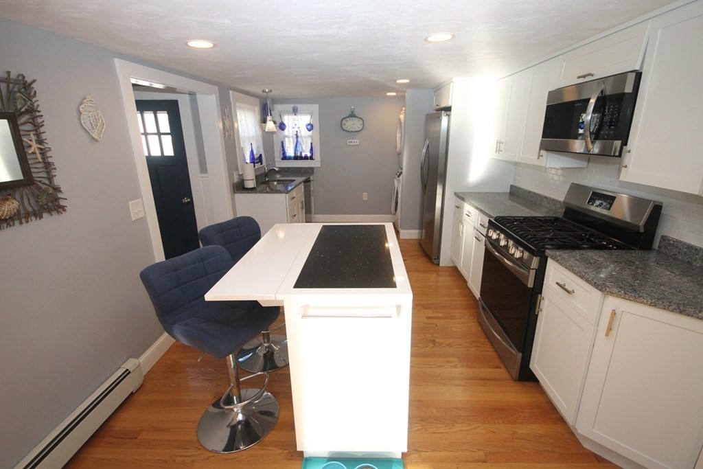 6 Rockview Road, Unit 2 Hull, MA 02045 - Photo 12 of 38