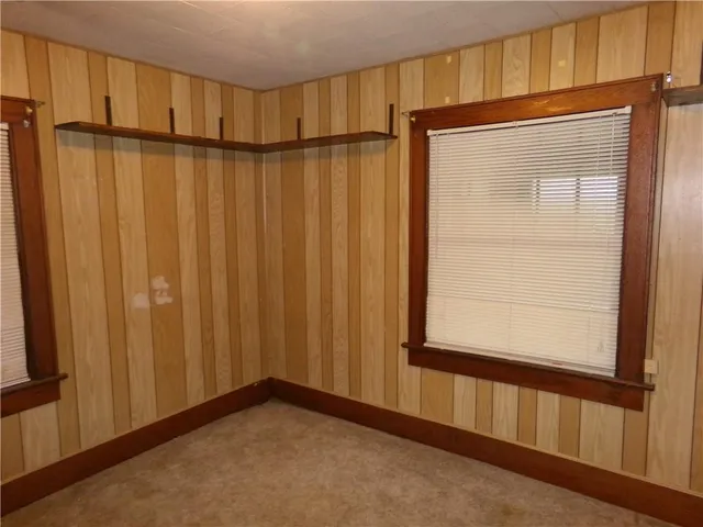 $130,000 | 1402 North Kentucky Street, Iola, KS 66749