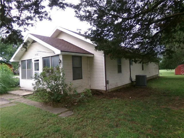 $130,000 | 1402 North Kentucky Street, Iola, KS 66749