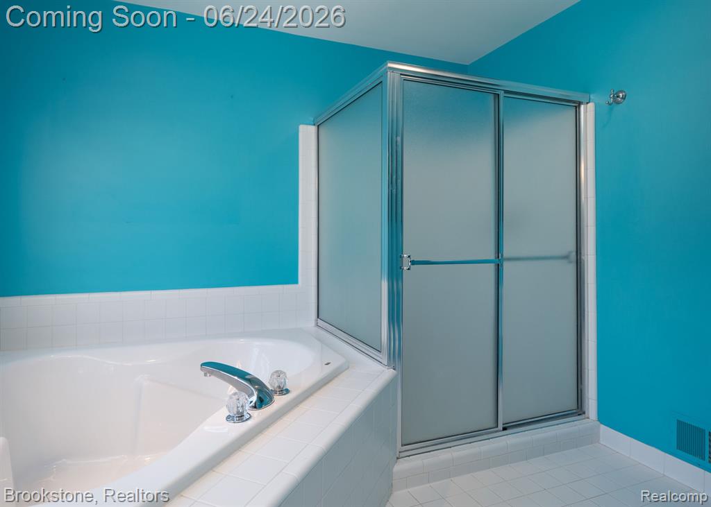 3812 Kossuth Road Lake Orion, MI 48360 - Photo 20 of 47