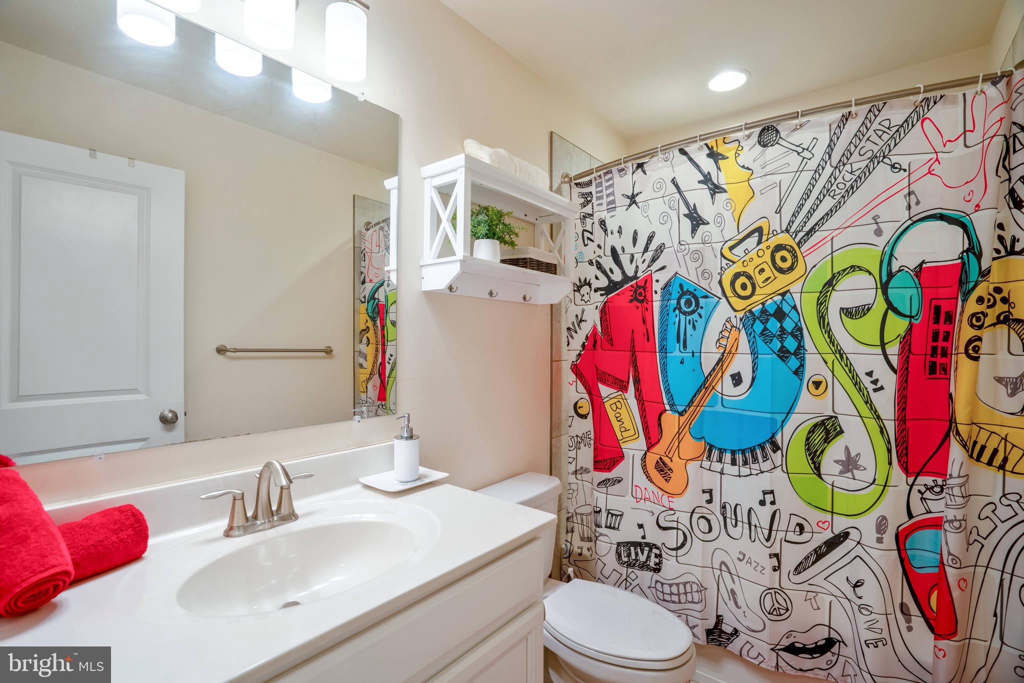 3526 Tribeca Trail Laurel, MD 20724 - Photo 19 of 34 Main Bathroom