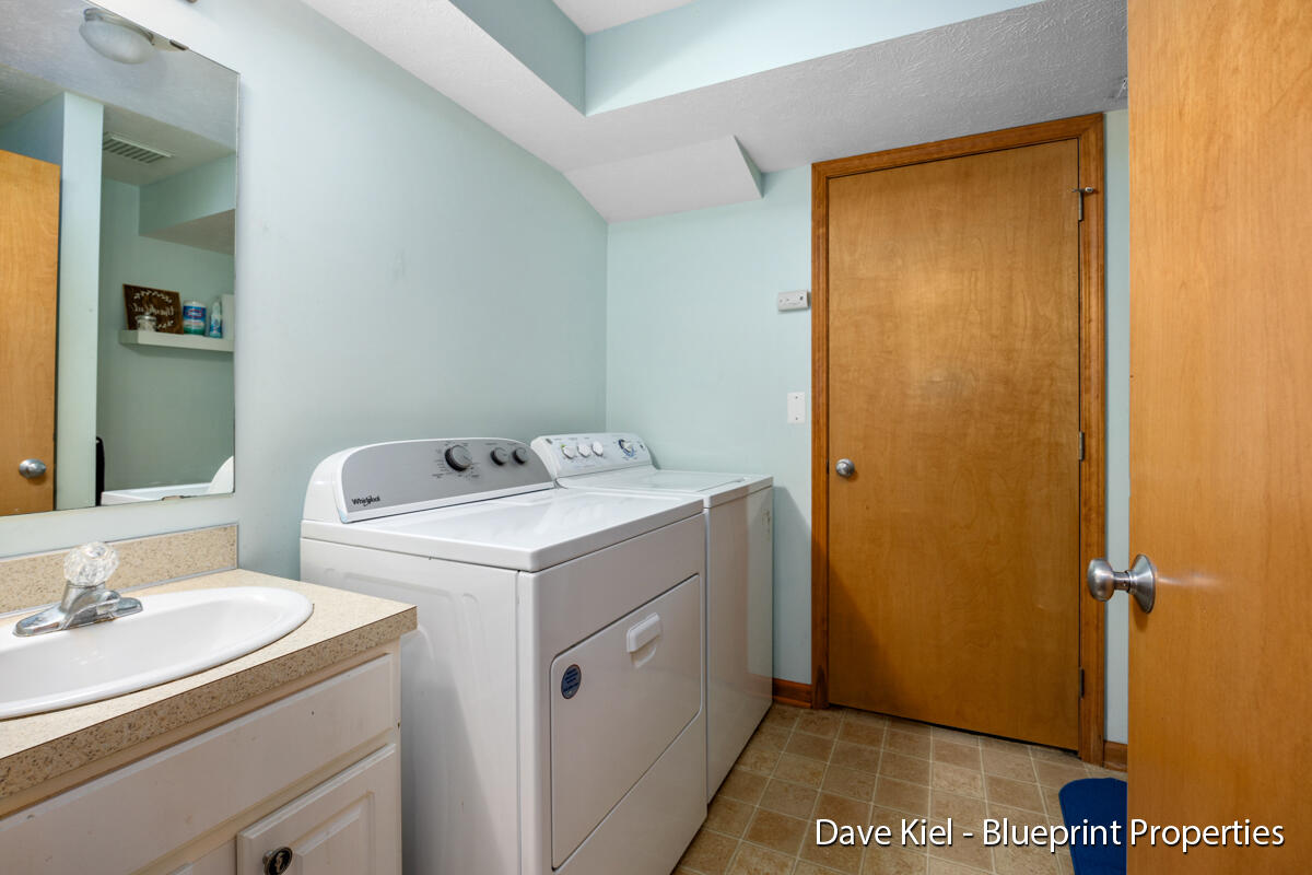 136 Irving Road, Unit 7 Middleville, MI 49333 - Photo 16 of 20 IMG_1015