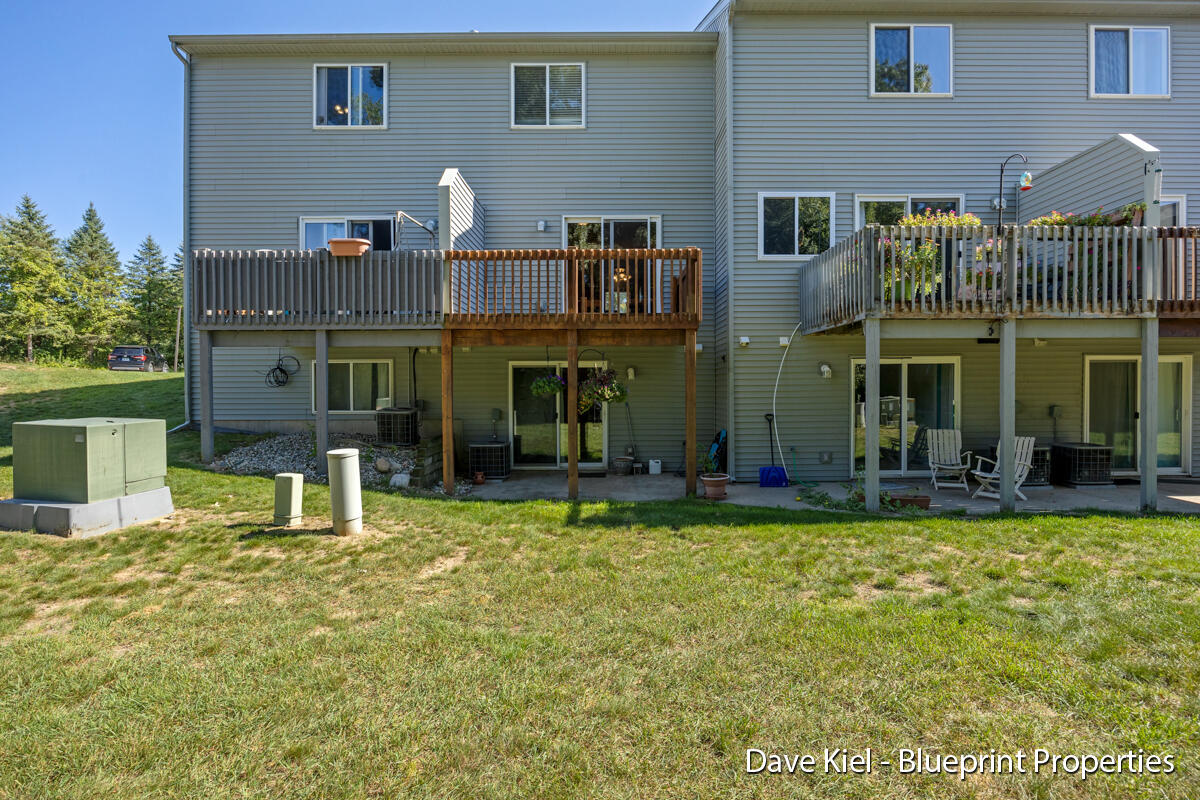 136 Irving Road, Unit 7 Middleville, MI 49333 - Photo 19 of 20 IMG_1018
