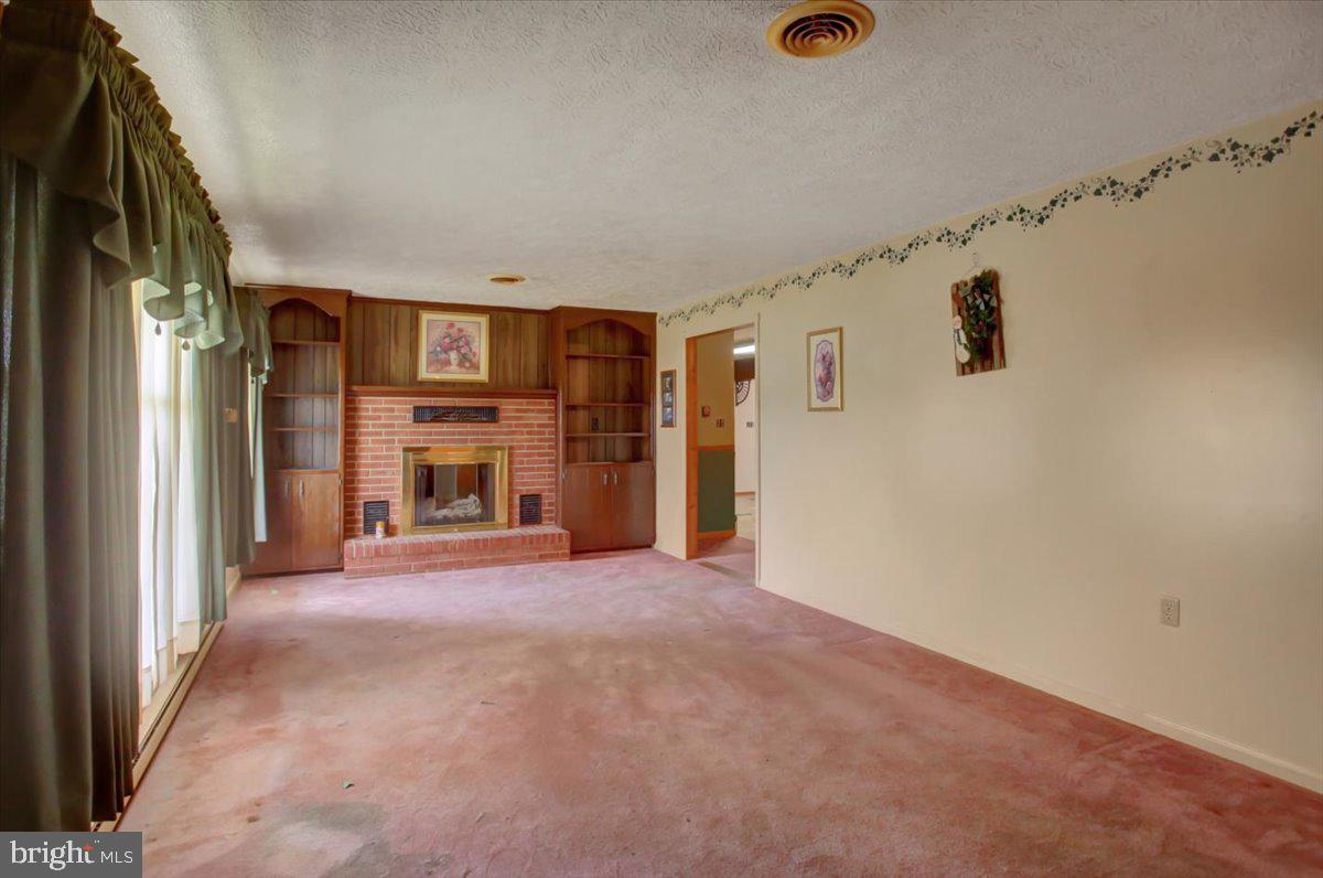 2180 Sollenberger Road Chambersburg, PA 17202 - Photo 8 of 21 Gallery Image 8