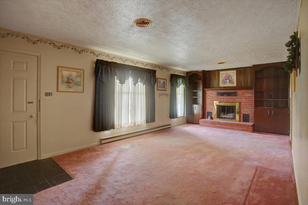 2180 Sollenberger Road Chambersburg, PA 17202 - Photo 9 of 21 Gallery Image 9
