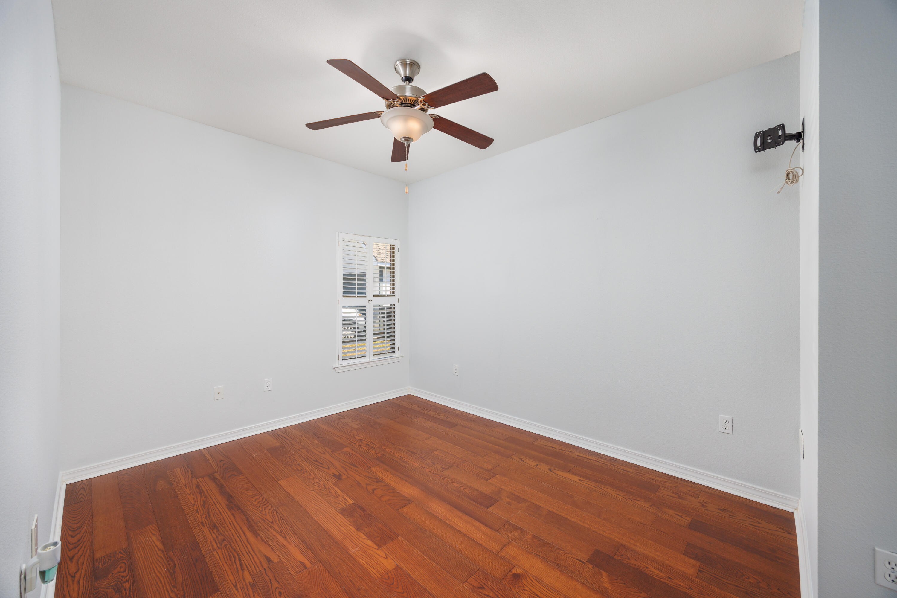 160 Concert Court Freeport, FL 32439 - Photo 19 of 31 160 Concert Court-25