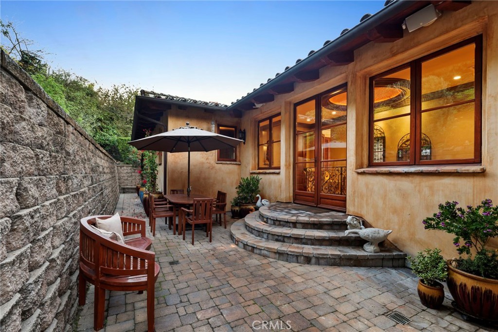 4 Yellow Brick Road Rancho Palos Verdes, CA 90275 - Photo 34 of 40 Rear Patio and Yard