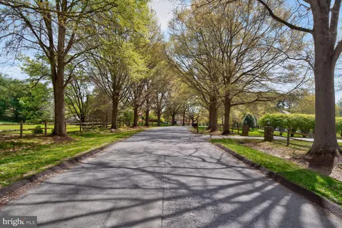 $1,295,000 | 9105 Goshen Valley Drive, Laytonsville, MD 20882