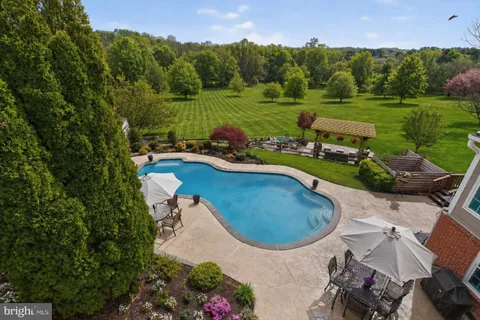 $1,295,000 | 9105 Goshen Valley Drive, Laytonsville, MD 20882
