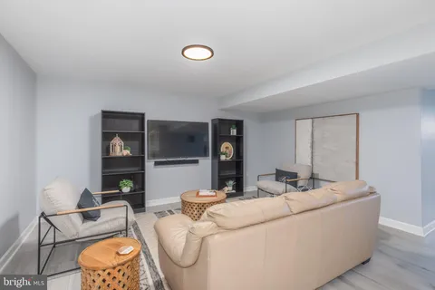 $1,295,000 | 9105 Goshen Valley Drive, Laytonsville, MD 20882