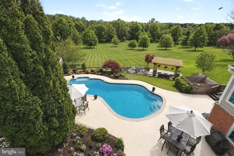 $1,295,000 | 9105 Goshen Valley Drive, Laytonsville, MD 20882