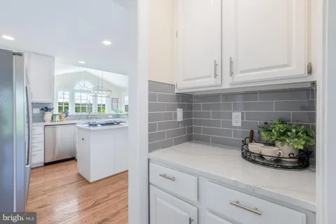 $1,295,000 | 9105 Goshen Valley Drive, Laytonsville, MD 20882