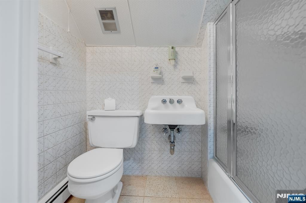 78 Urban Club Road Wayne, NJ 07470 - Photo 36 of 49