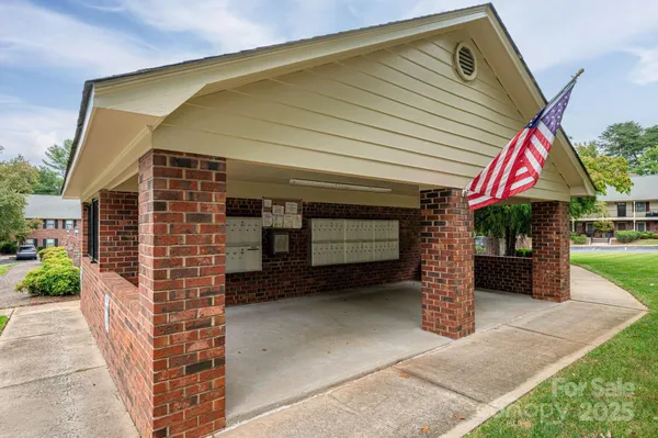 $199,000 | 815 Jamestown Drive, Unit 4, Gastonia, NC 28056