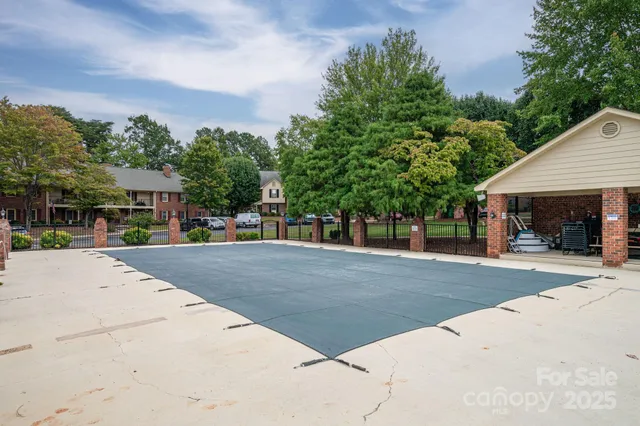 $209,000 | 815 Jamestown Drive, Unit 4, Gastonia, NC 28056