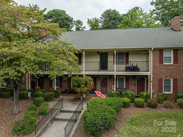 $209,000 | 815 Jamestown Drive, Unit 4, Gastonia, NC 28056