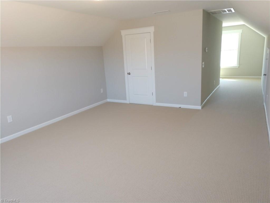 5430 Rambling Road Greensboro, NC 27409 - Photo 27 of 40