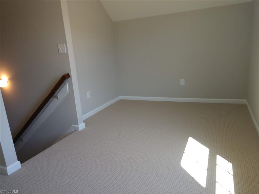 5430 Rambling Road Greensboro, NC 27409 - Photo 29 of 40