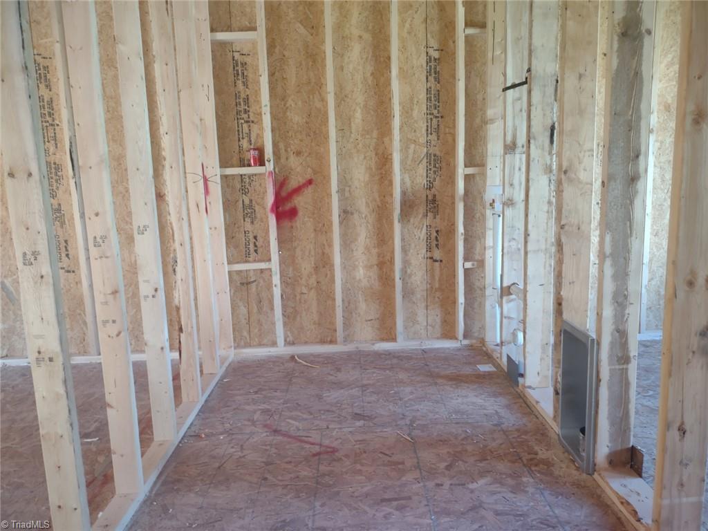5430 Rambling Road Greensboro, NC 27409 - Photo 32 of 40