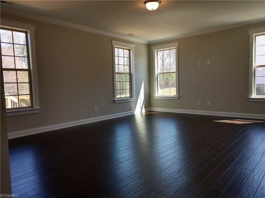 5430 Rambling Road Greensboro, NC 27409 - Photo 10 of 40