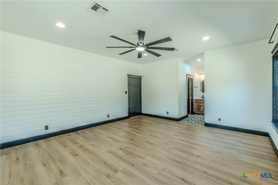 466 Arrowhead Point Road, Unit A Belton, TX 76513 - Photo 12 of 33 Gallery Image 12