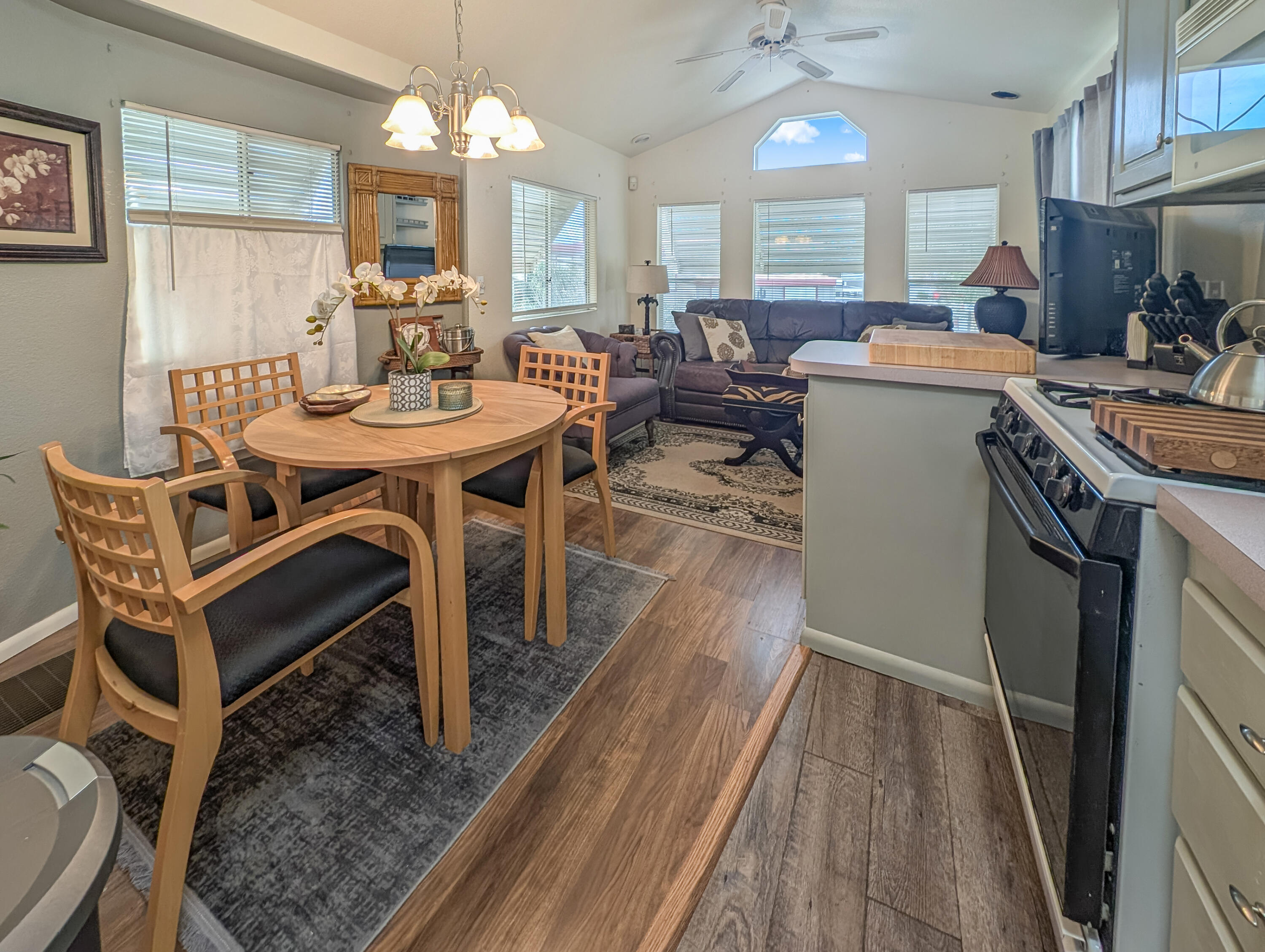 70200 Dillon Road, Unit 25 Desert Hot Springs, CA 92241 - Photo 14 of 23 16
