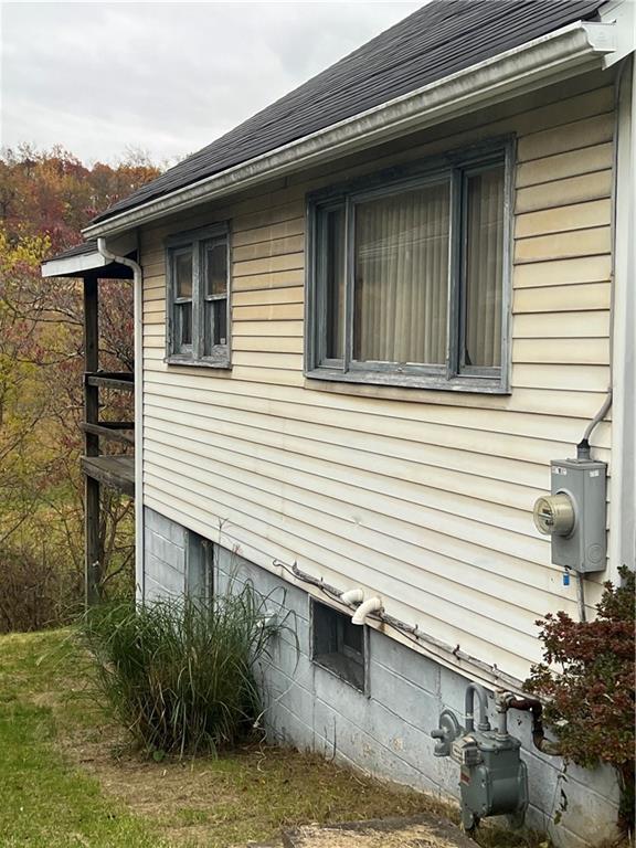 1133 Country Club Road Monongahela, PA 15063 - Photo 3 of 7 Gallery Image 3