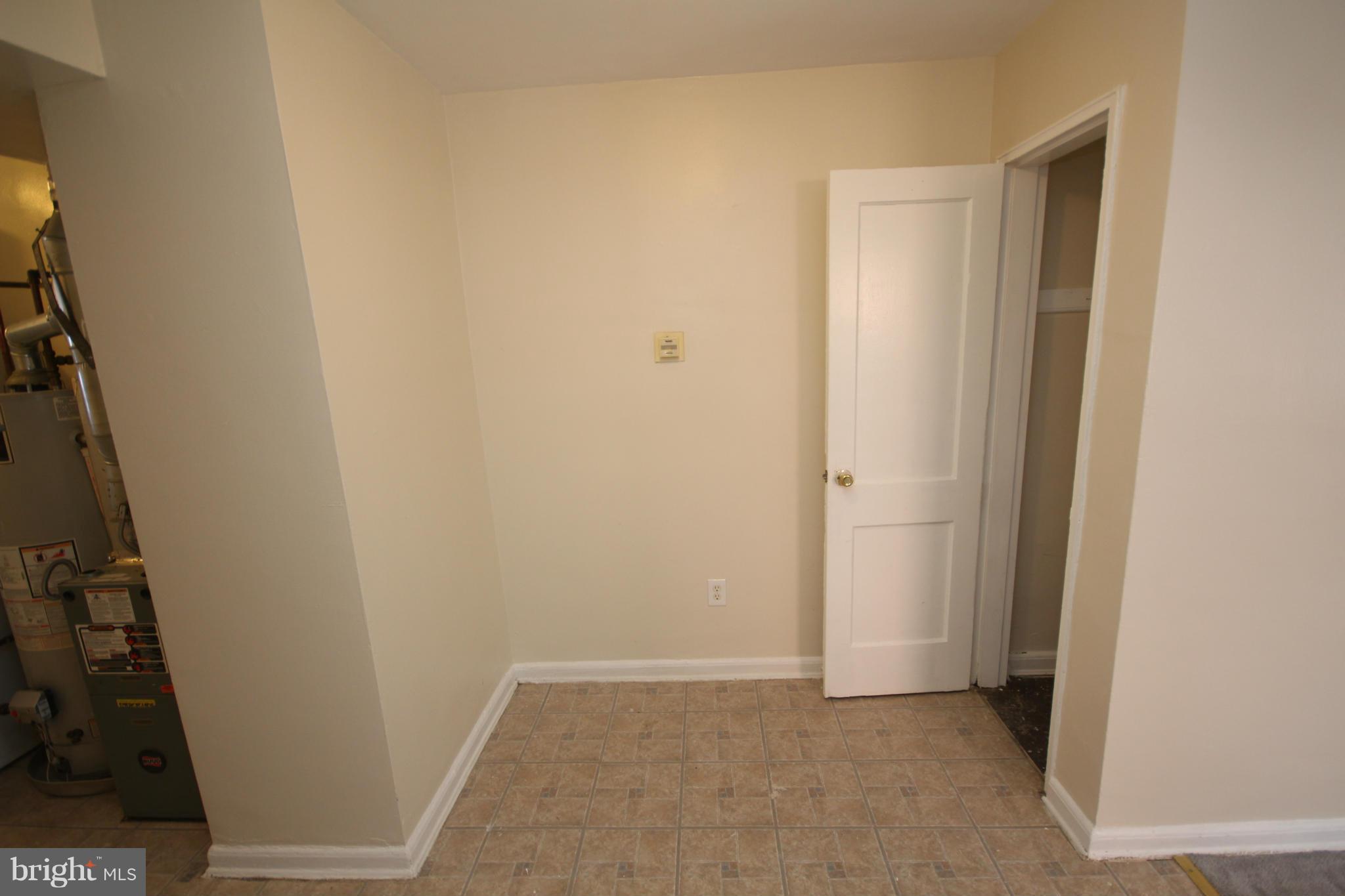 323 54th Street Northeast Washington, DC 20019 - Photo 5 of 16 Interior (General)