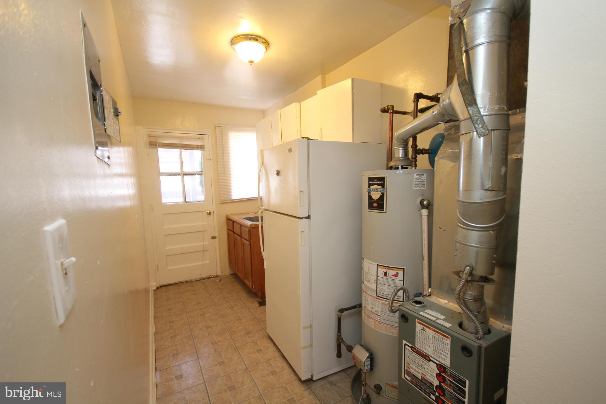 323 54th Street Northeast Washington, DC 20019 - Photo 6 of 16 Kitchen