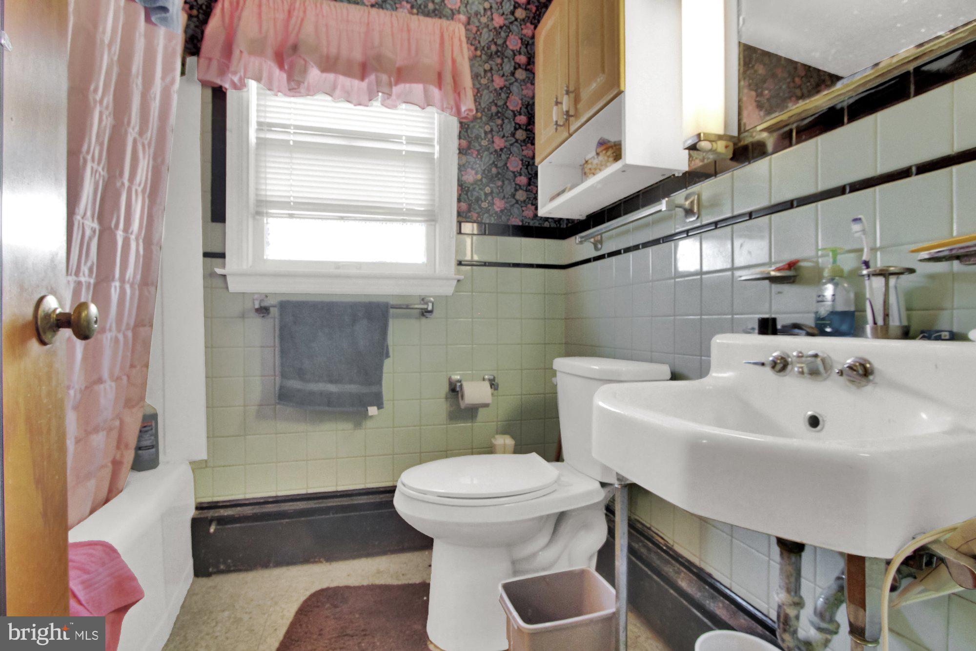 815 Glendale Road York, PA 17403 - Photo 16 of 29 Gallery Image 16