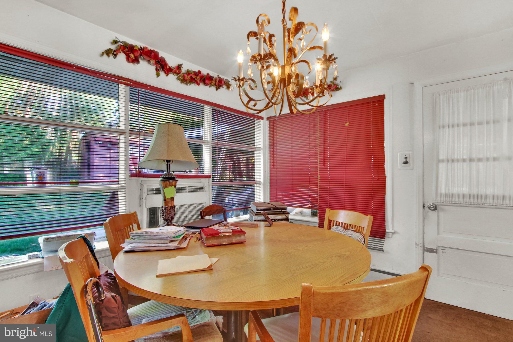 815 Glendale Road York, PA 17403 - Photo 8 of 29 Gallery Image 8