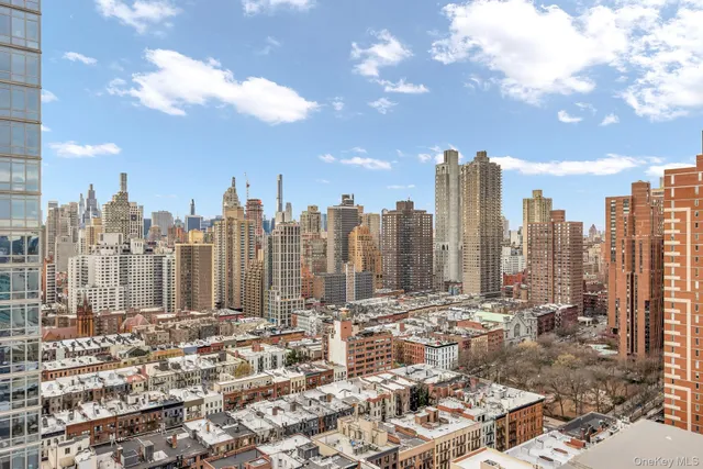 $3,995 | 340 East 93rd Street, Unit 8H | Upper East Side