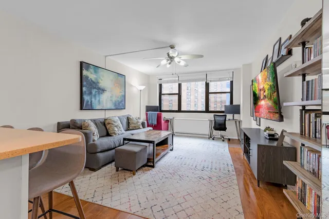 $3,995 | 340 East 93rd Street, Unit 8H | Upper East Side