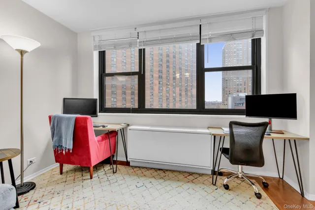 $3,995 | 340 East 93rd Street, Unit 8H | Upper East Side