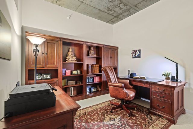807 Davis Street, Unit 513 Evanston, IL 60201 - Photo 14 of 22