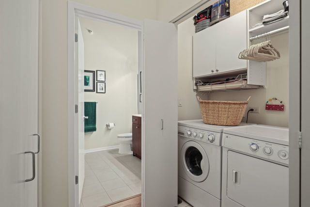 807 Davis Street, Unit 513 Evanston, IL 60201 - Photo 16 of 22