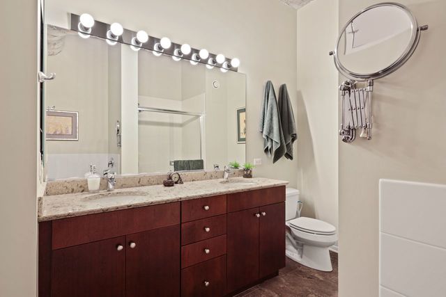 807 Davis Street, Unit 513 Evanston, IL 60201 - Photo 10 of 22