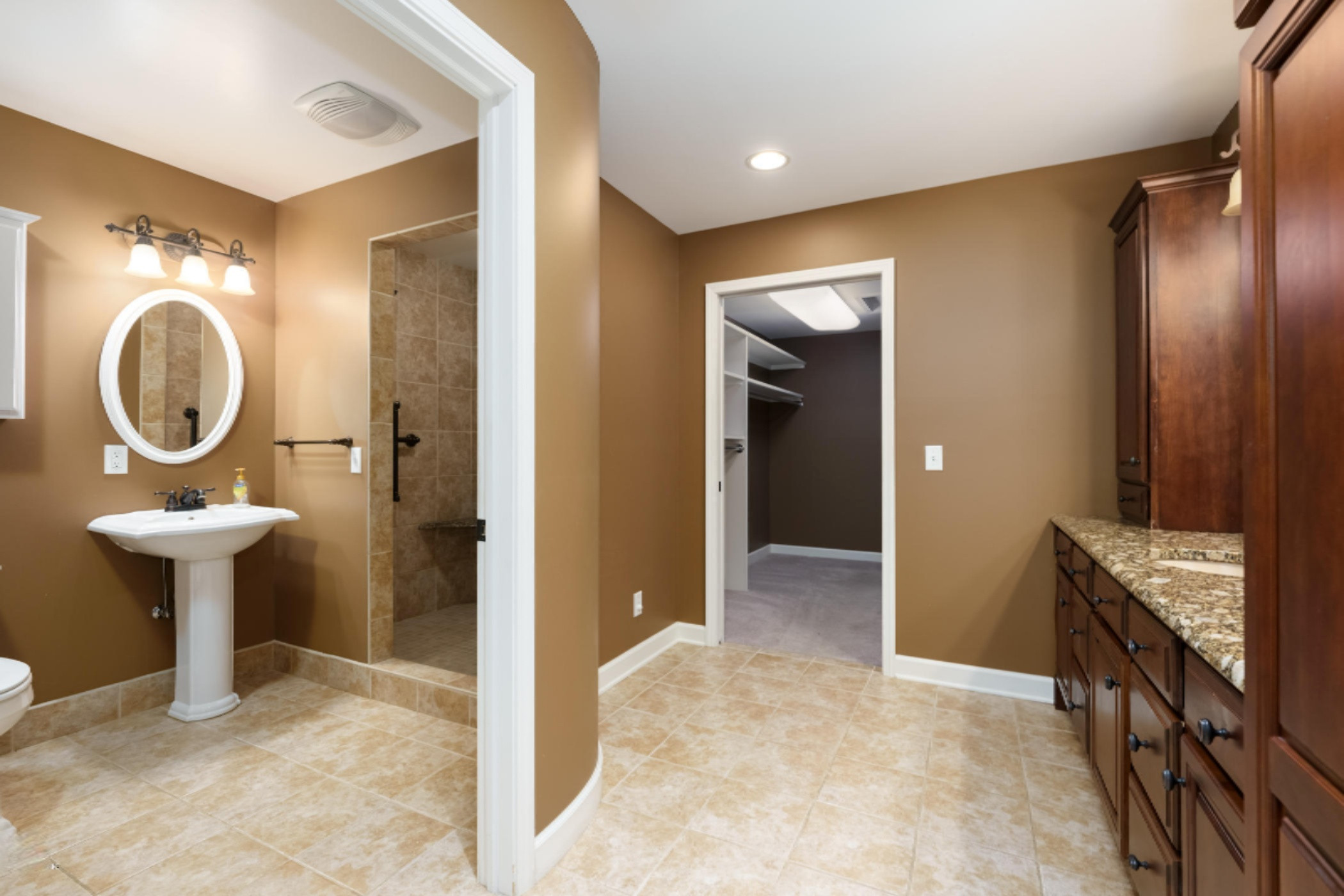 7600 Hunters Ridge Drive Kalamazoo, MI 49009 - Photo 7 of 45 Hunters_Ridge_Dr_7600_Kalamazoo_49009-6