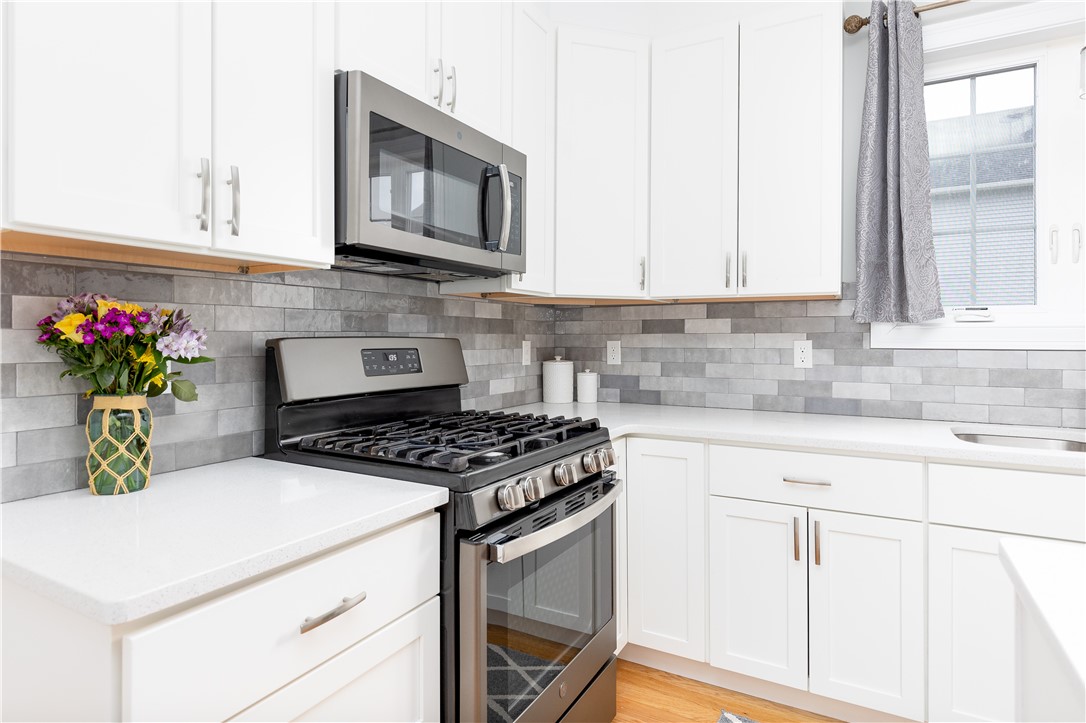 134 Cobble Hill Road Lincoln, RI 02865 - Photo 12 of 33