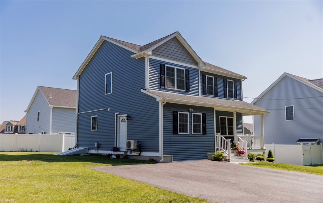 134 Cobble Hill Road Lincoln, RI 02865 - Photo 2 of 33