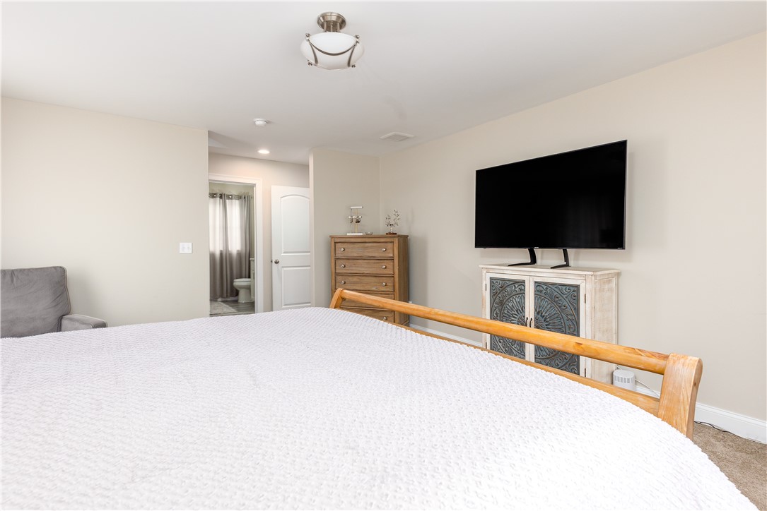 134 Cobble Hill Road Lincoln, RI 02865 - Photo 25 of 33