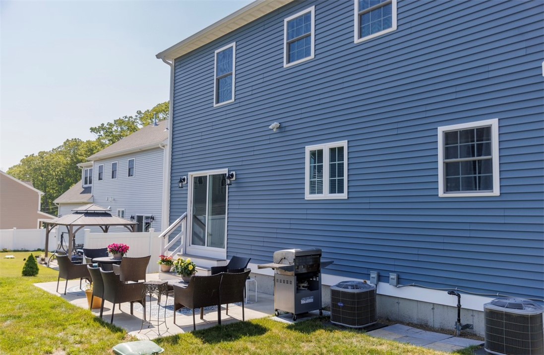 134 Cobble Hill Road Lincoln, RI 02865 - Photo 32 of 33