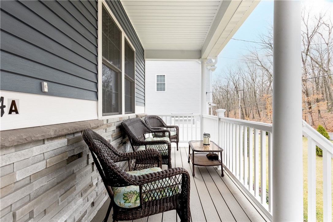 134 Cobble Hill Road Lincoln, RI 02865 - Photo 5 of 33