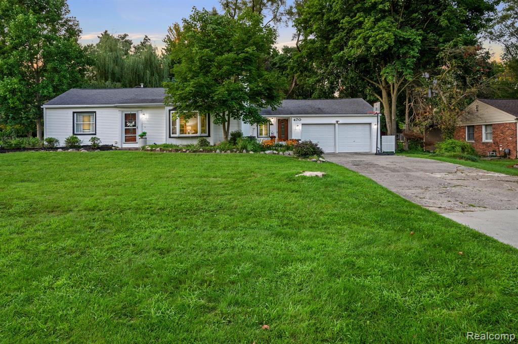 470 Maplehill Road Rochester Hills, MI 48306 - Photo 15 of 54